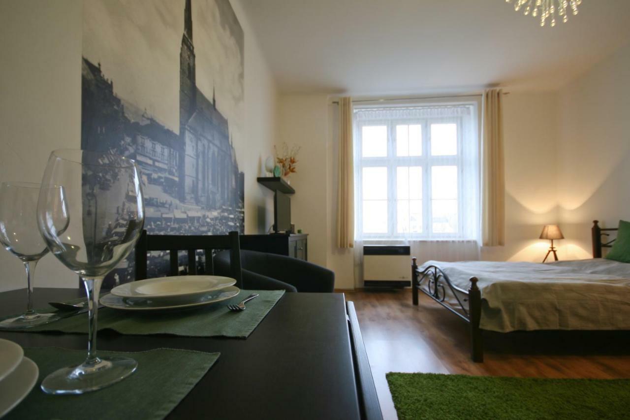 Apartmán Mrakodrap Plzeň Exterior foto